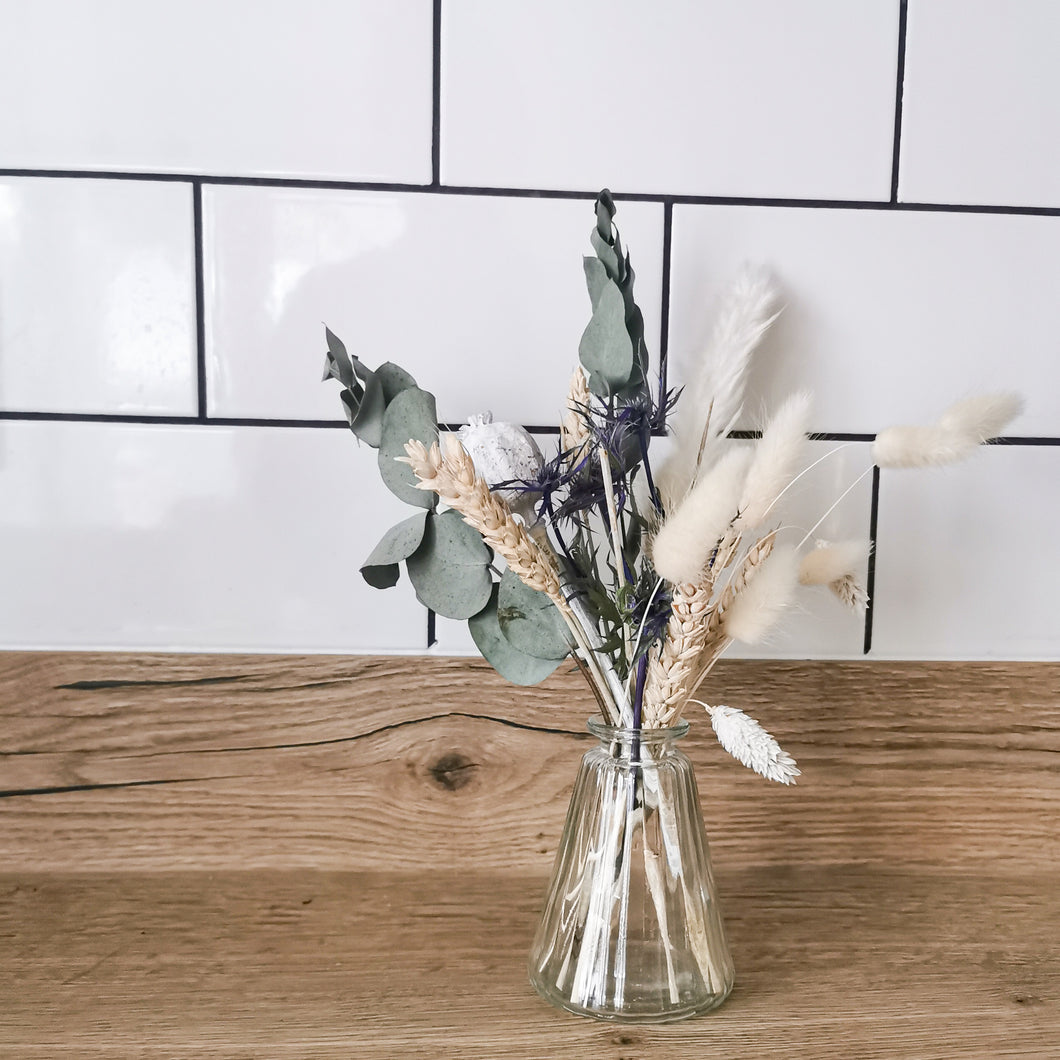 scottish dried flower arrangement from Partridge Blooms florist in Glasgow, Scotland 