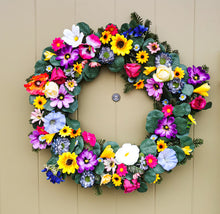 Load image into Gallery viewer, Partridge Blooms artificial door wreaths made in Glasgow, Scotland
