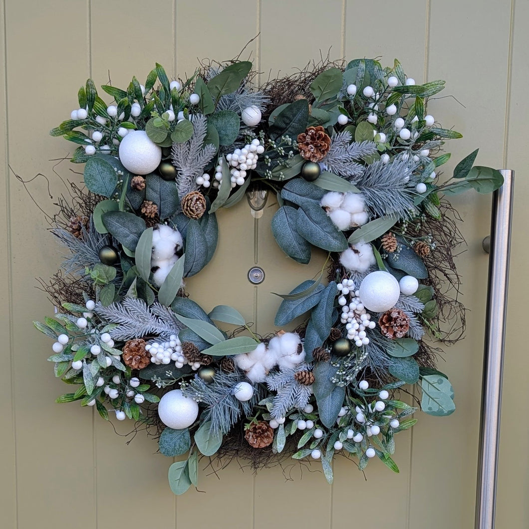The Finnish Forest - XL Large Christmas Artificial Flower Wreath